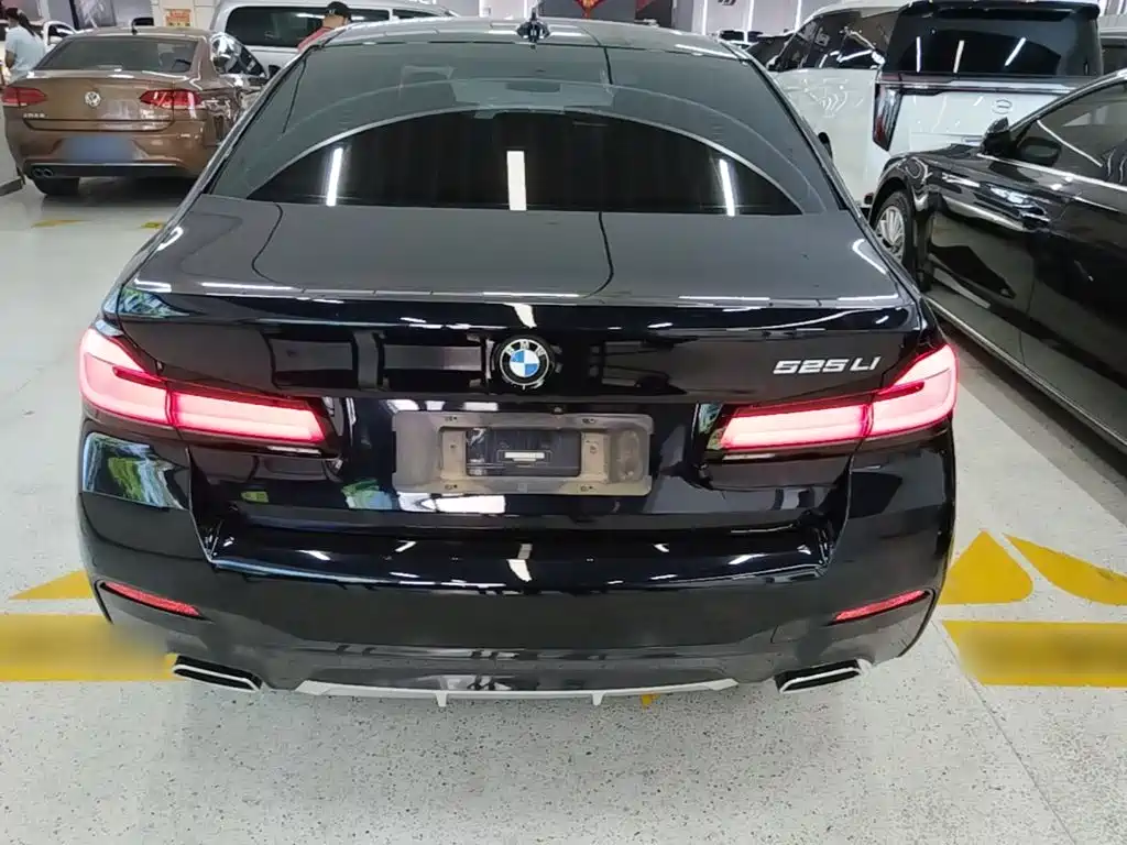 BMW 5 Series 2023