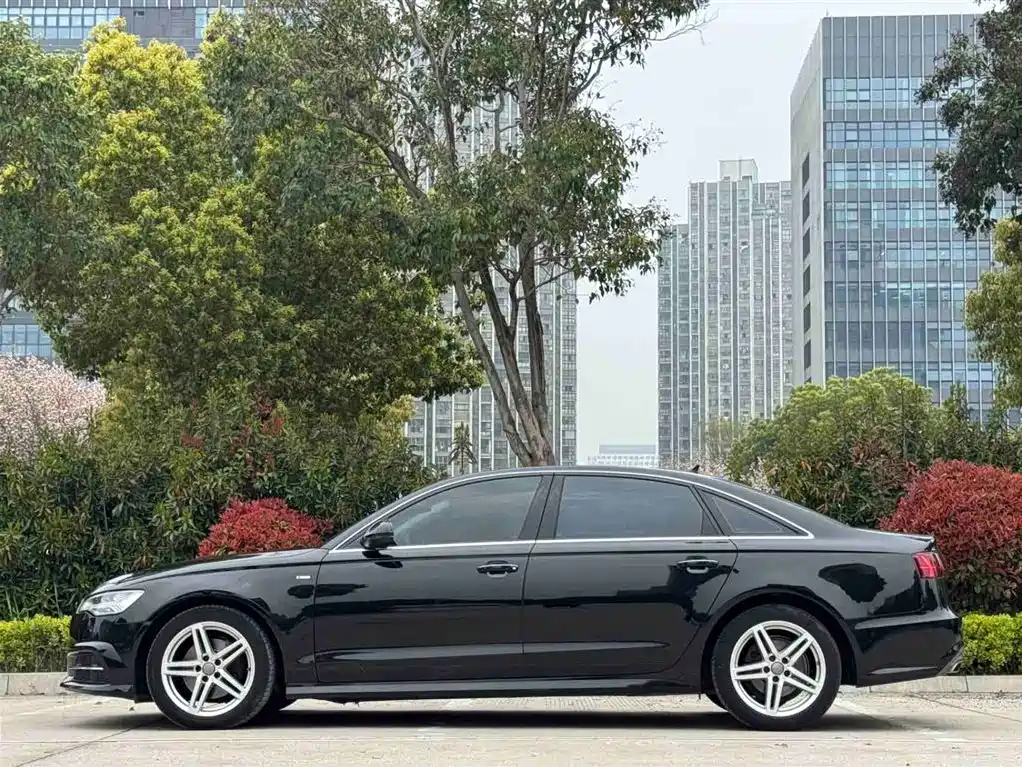 Audi A6L 2018 — фото 5