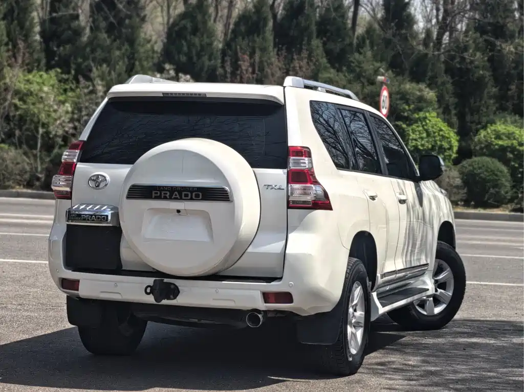 Toyota Prado 2015 — фото 5