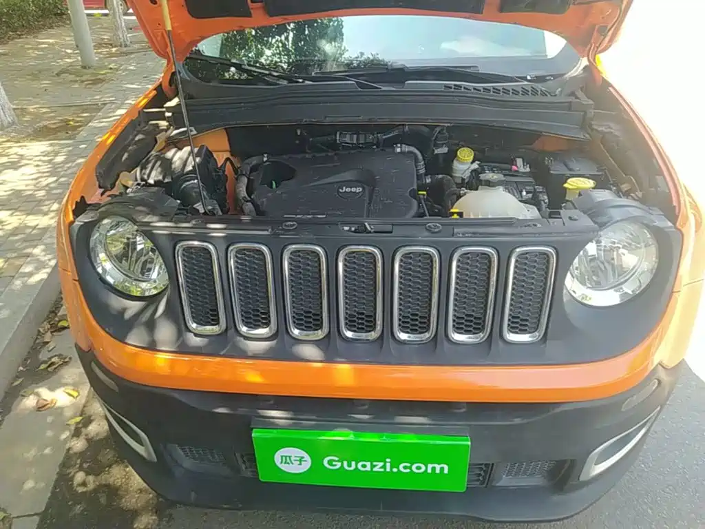 Jeep Renegade 2017 — фото 20