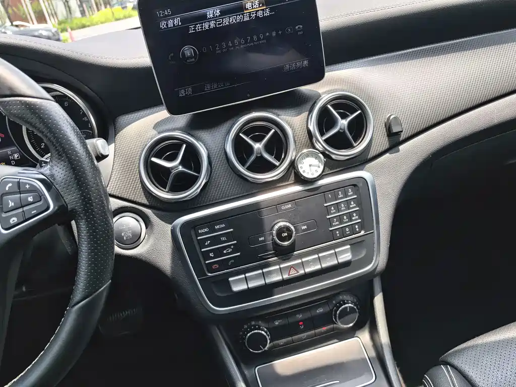 Mercedes-Benz GLA 2018 — фото 12