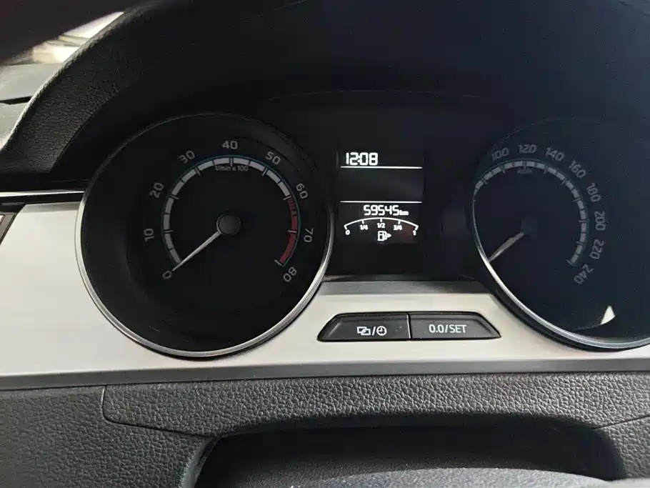 Skoda Rapid 2021 — фото 14