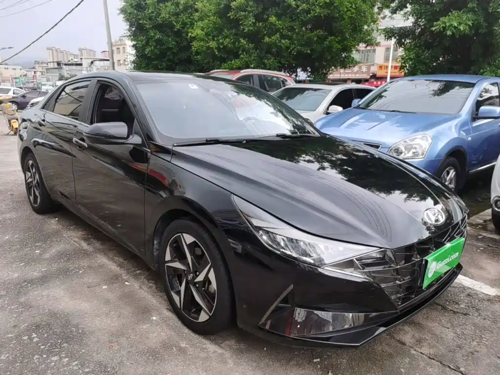 Hyundai Elantra 2021