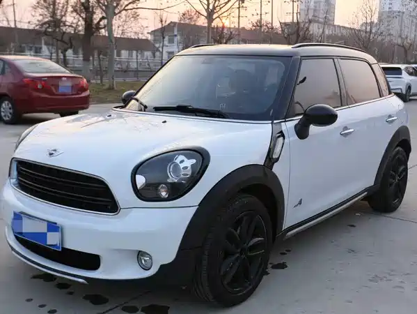 MINI Countryman 2016