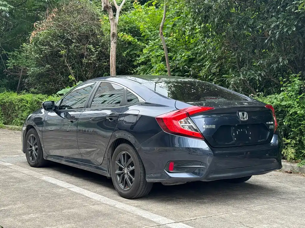Honda Civic 2020 — фото 4