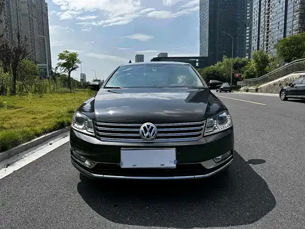 Volkswagen Magotan 2013