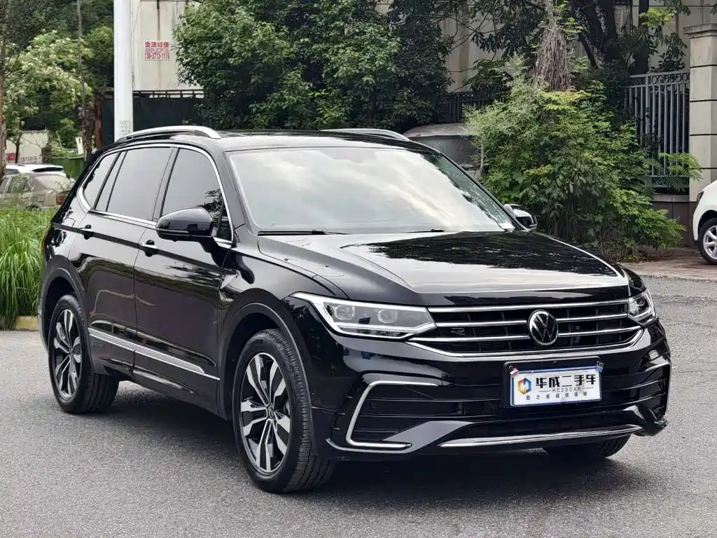 Volkswagen Tiguan L 2024 — фото 2