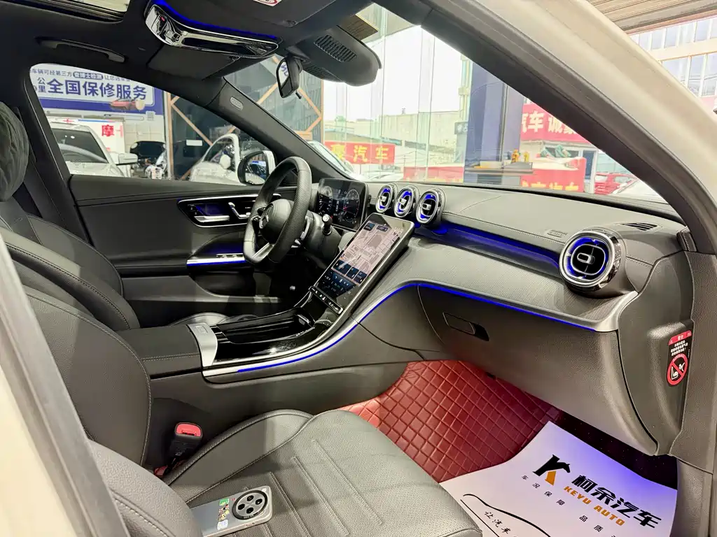 Mercedes-Benz C-Class 2023 — фото 13