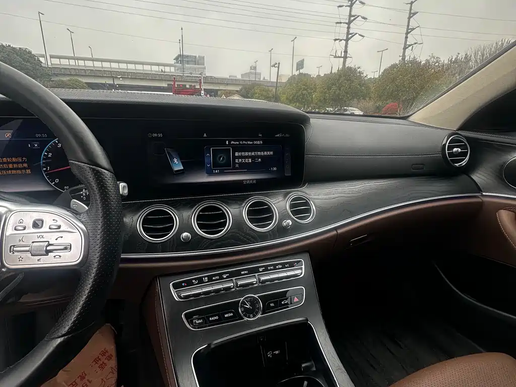 Mercedes-Benz E-Class 2020 — фото 12