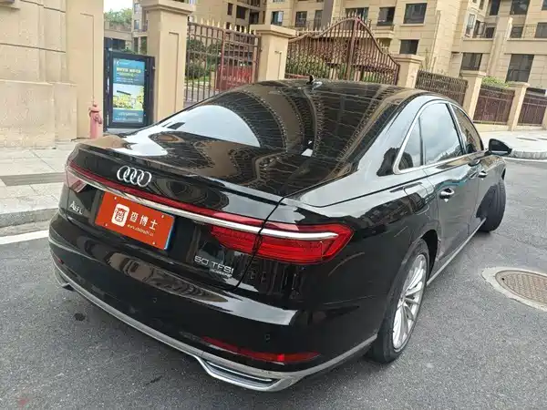 Audi A8 2021