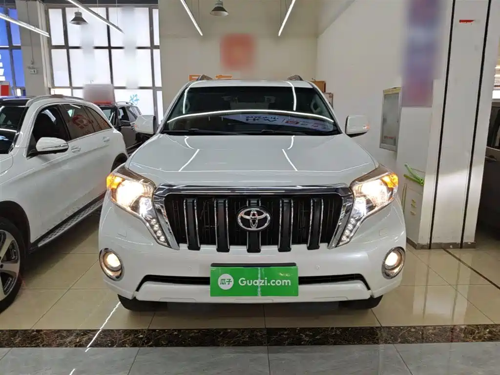 Toyota Prado 2016 — фото 3