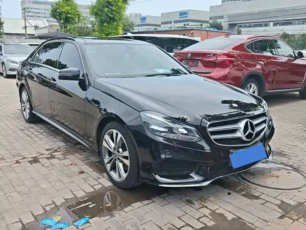 Mercedes-Benz E-Class 2015