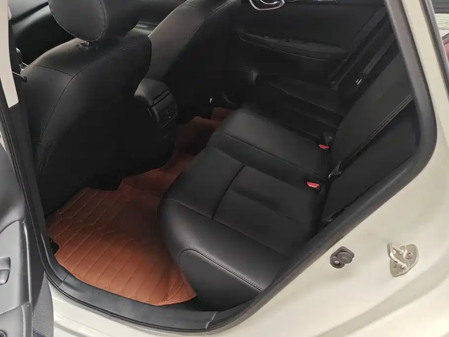 Nissan Sylphy 2021 — фото 11