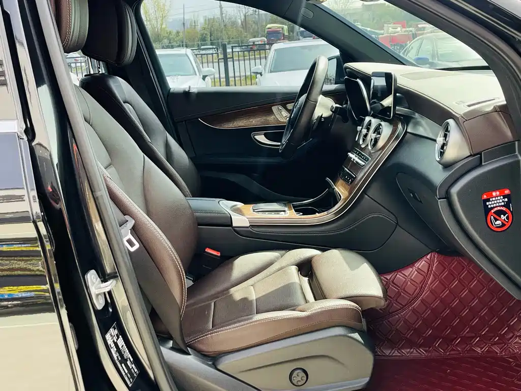 Mercedes-Benz GLC 2021 — фото 13