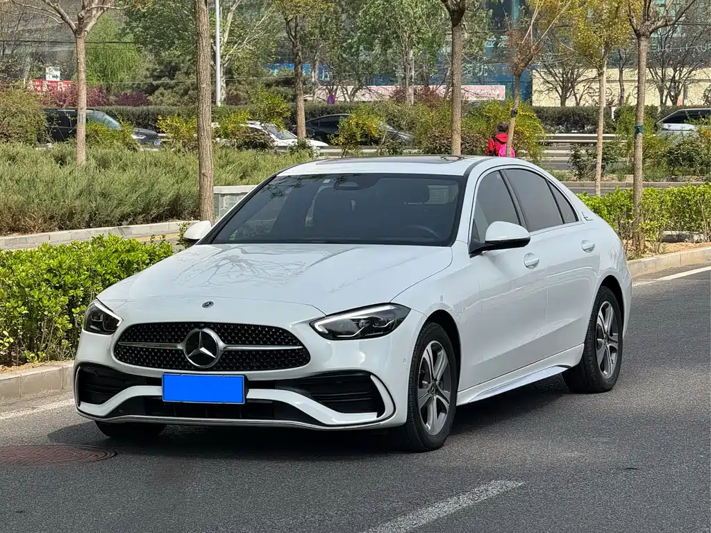 Mercedes-Benz C-Class 2022 — фото 1
