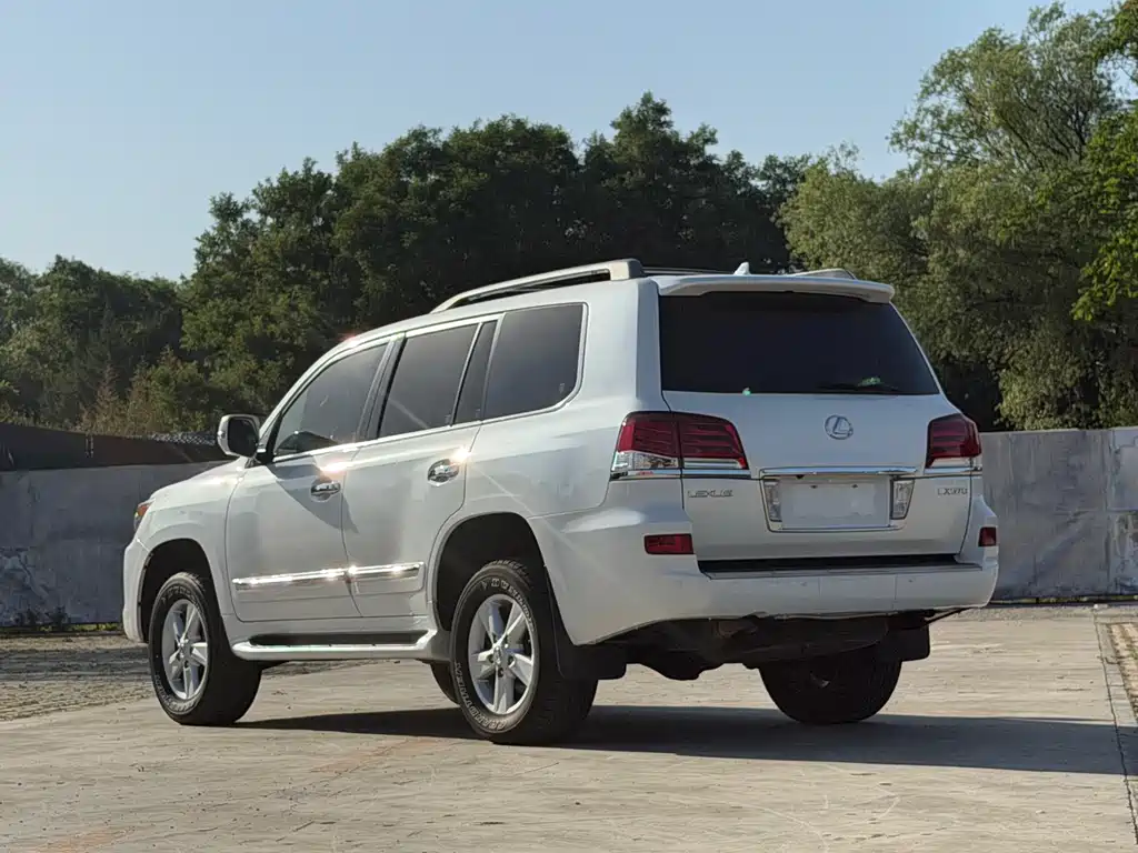 Lexus LX 2015 — фото 5