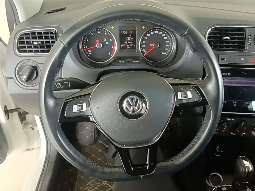Volkswagen Polo 2019 — фото 11