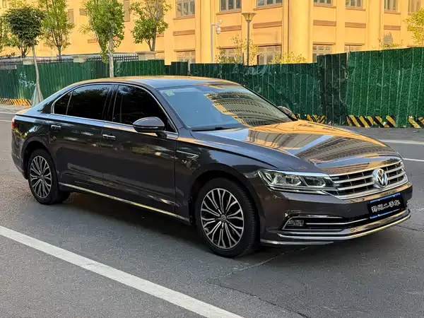 Volkswagen Phideon 2018