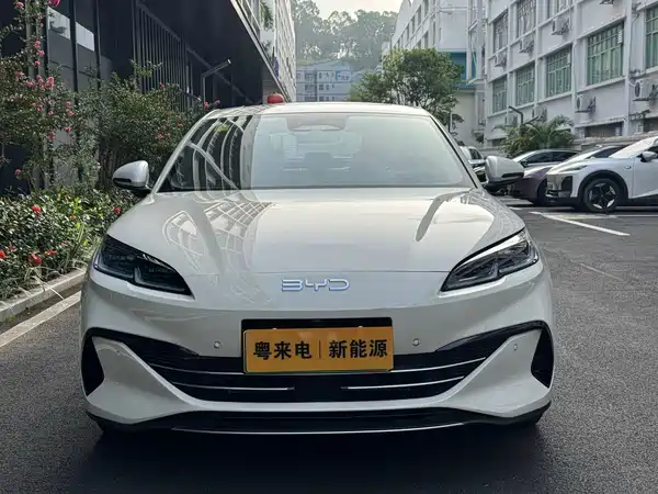 BYD Seal 06 2025