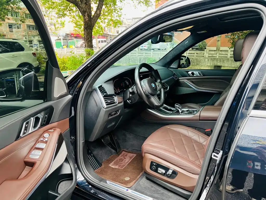 BMW X5 2023 — фото 11