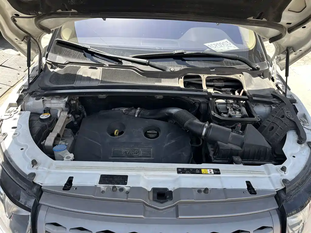 Land Rover Evoque 2016 — фото 16