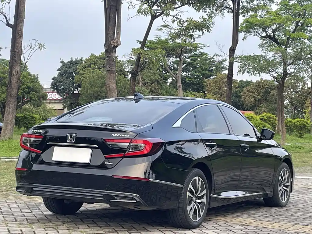 Honda Accord 2022 — фото 8