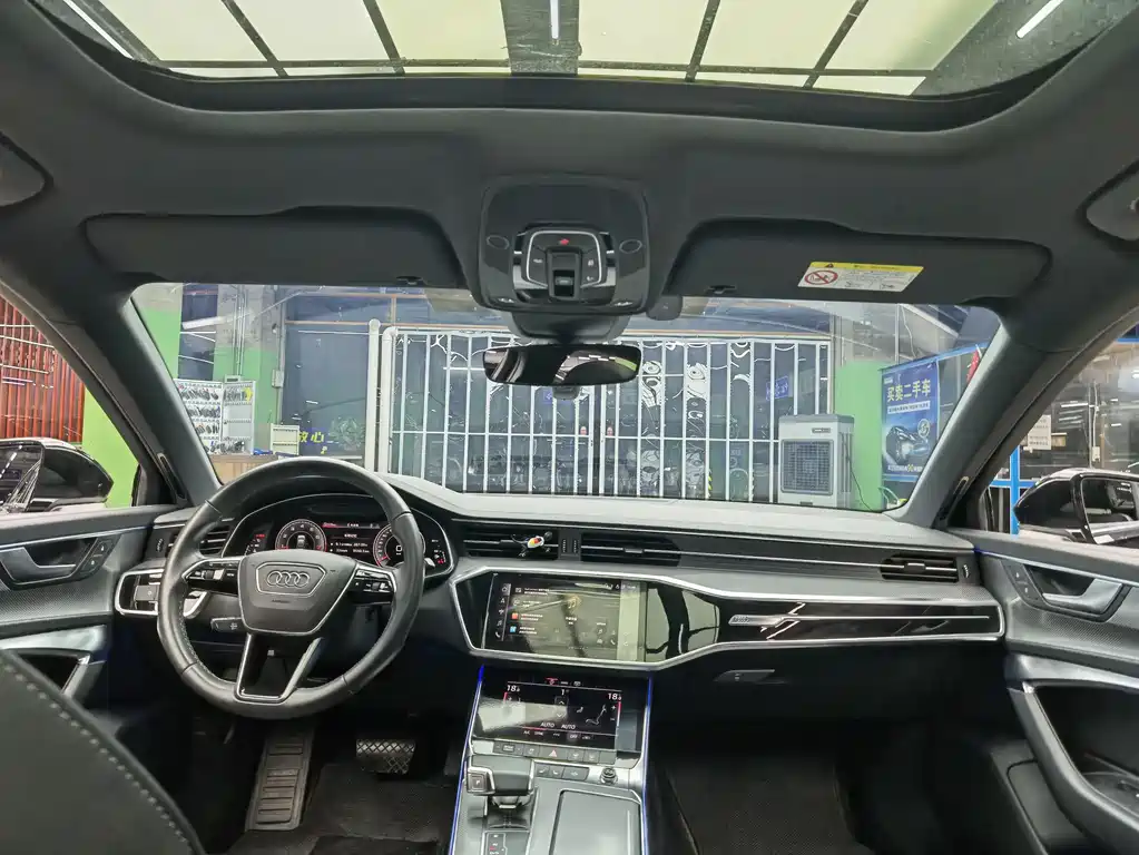 Audi A6L 2022