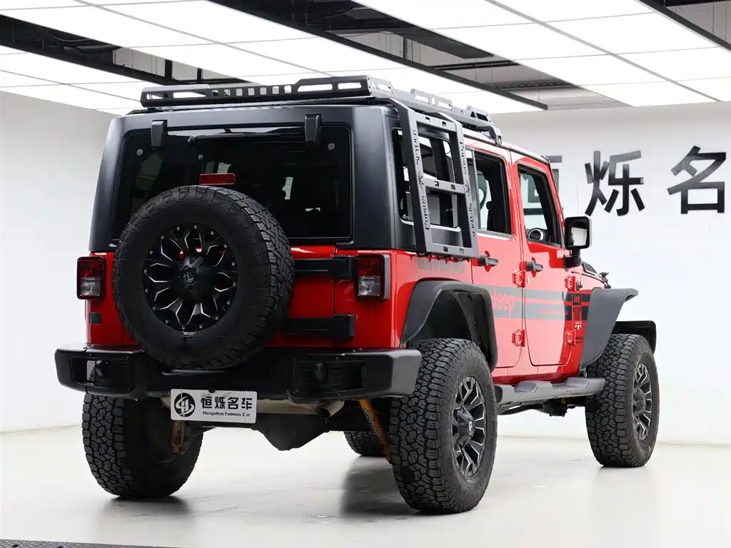 Jeep Wrangler 2017 — фото 23