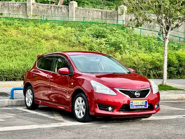 Nissan Tiida 2011