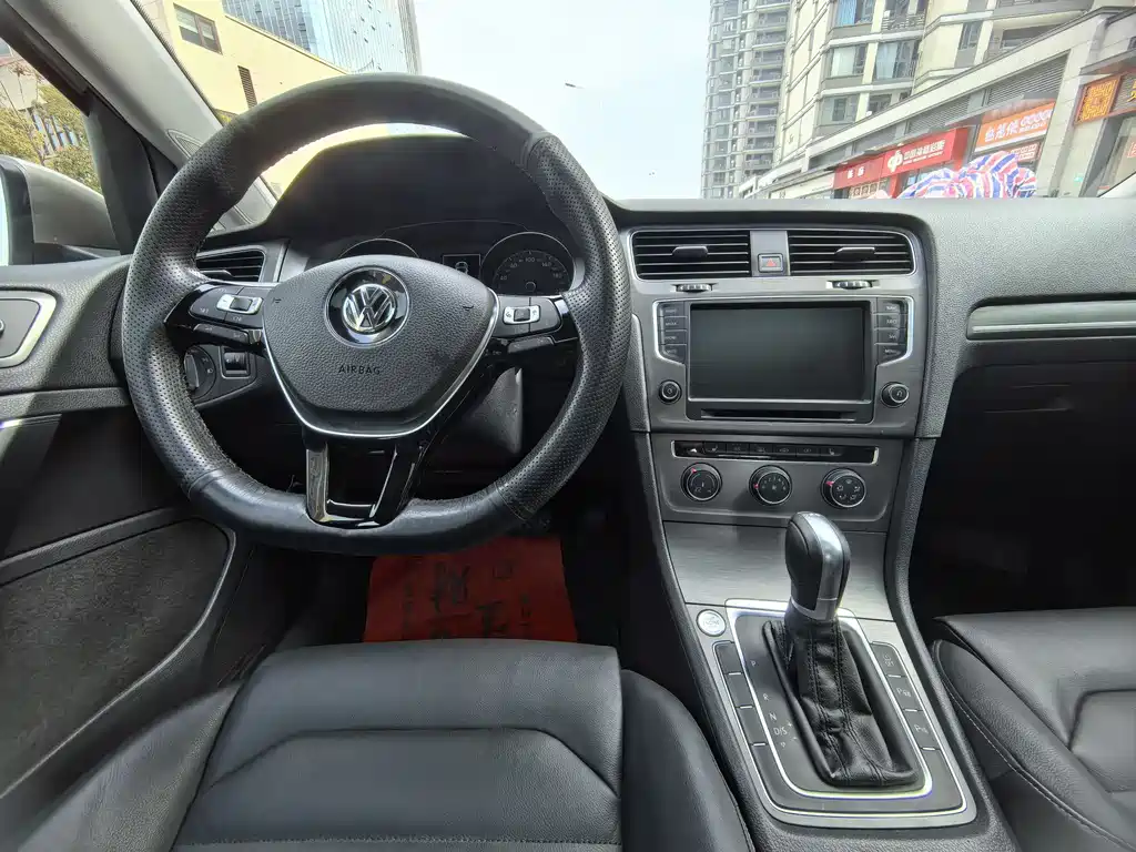 Volkswagen Golf 2015 — фото 10