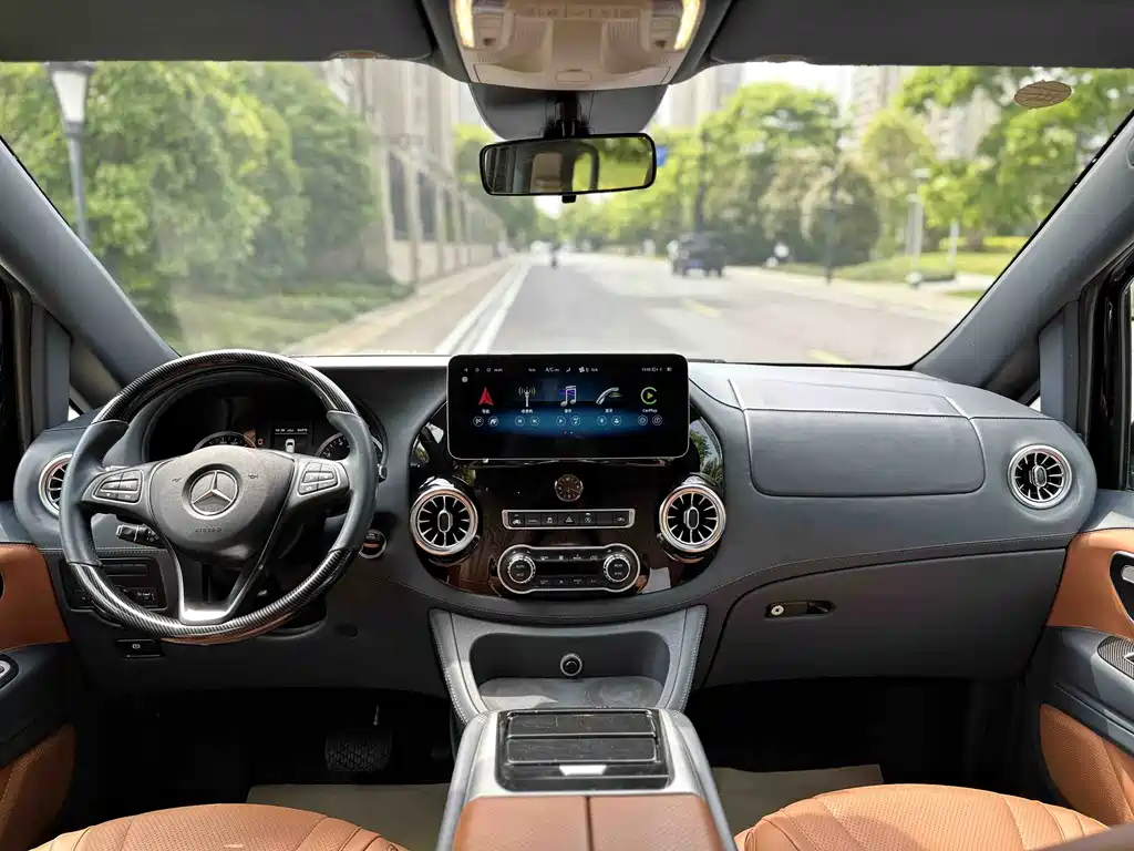 Mercedes-Benz Vito 2023 — фото 17
