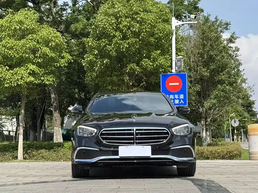 Mercedes-Benz E-Class 2023