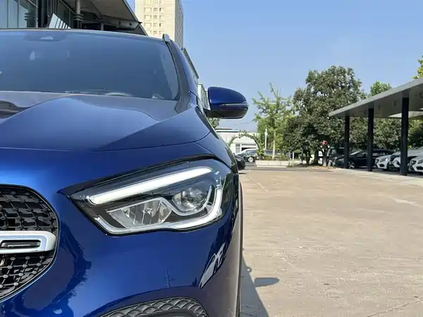 Mercedes-Benz GLA 2023