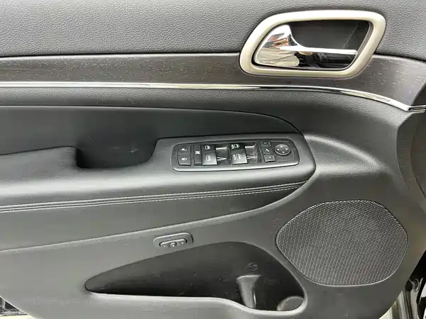 Jeep Grand Cherokee 2017