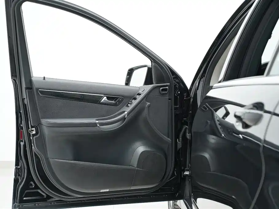 Mercedes-Benz R-Class 2015 — фото 11