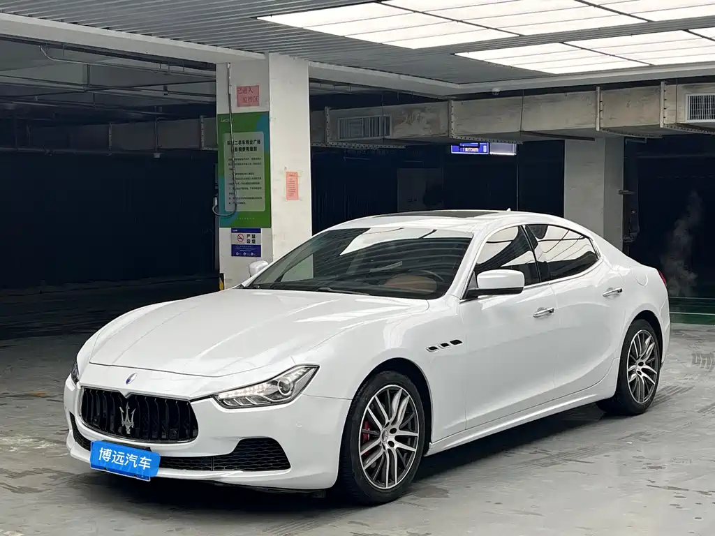 Maserati Ghibli 2014 — фото 1