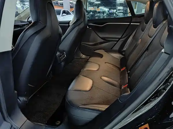 Tesla Model S 2016