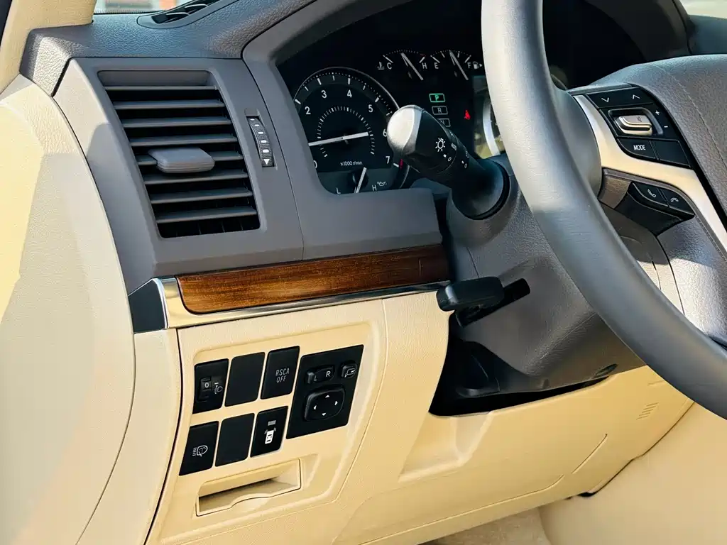 Toyota Land Cruiser 2018 — фото 14