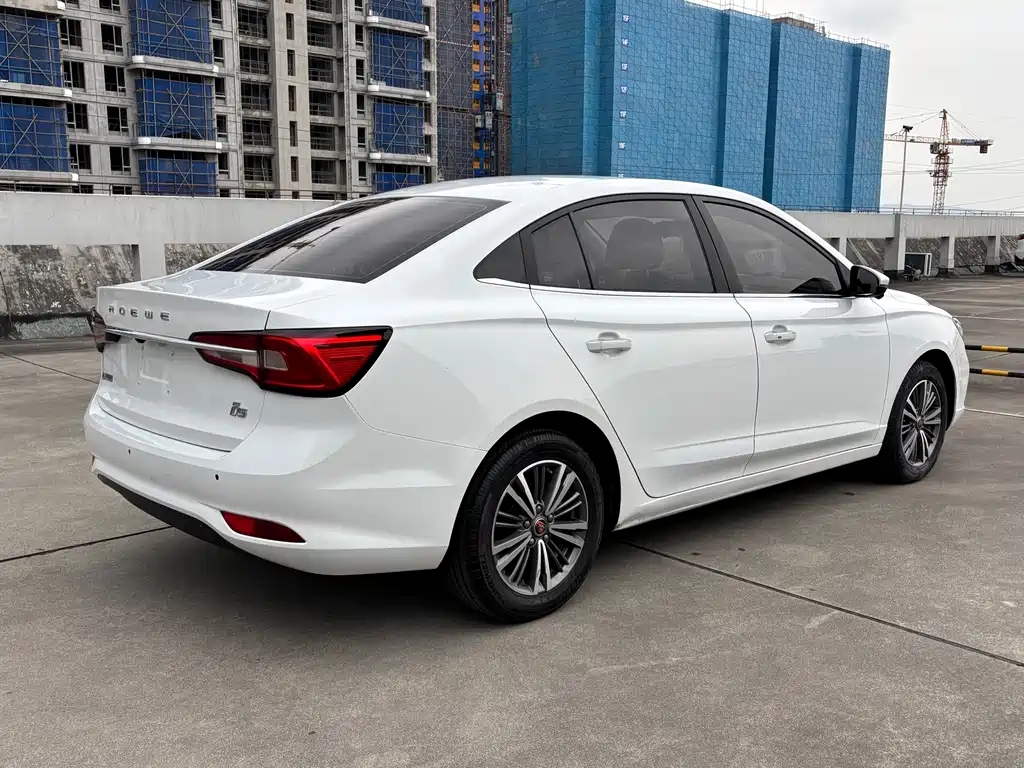 Roewe i5 2019 — фото 10