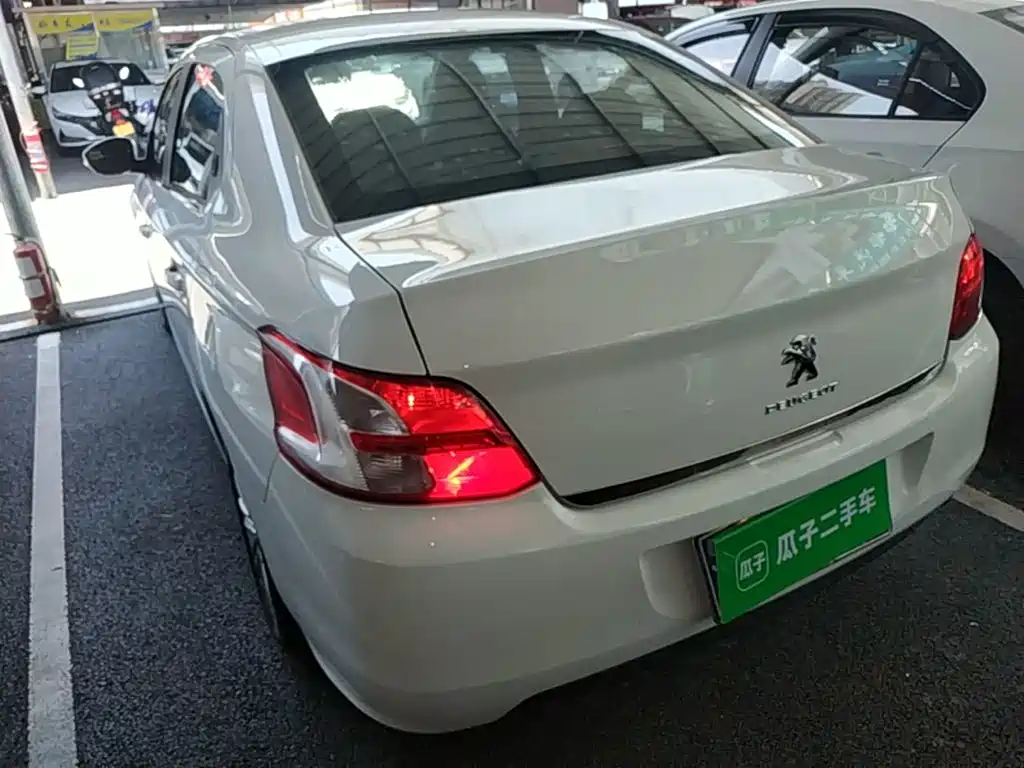 Peugeot 301 2014