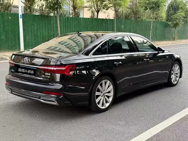 Audi A6L 2020