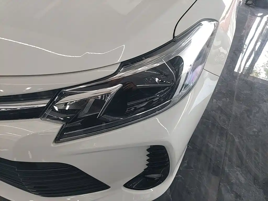 Toyota Vios 2023 — фото 24
