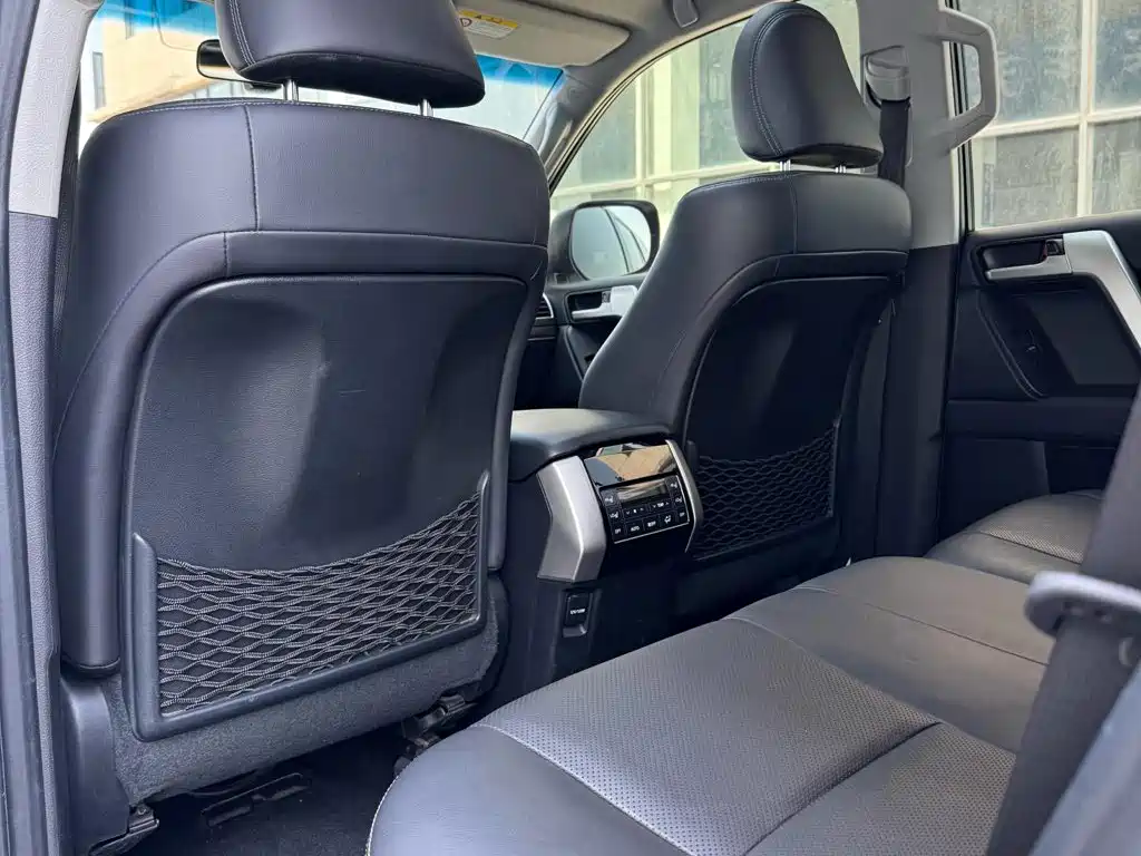 Toyota Prado 2018 — фото 14