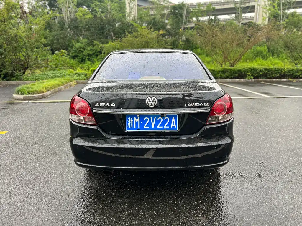 Volkswagen Lavida 2010