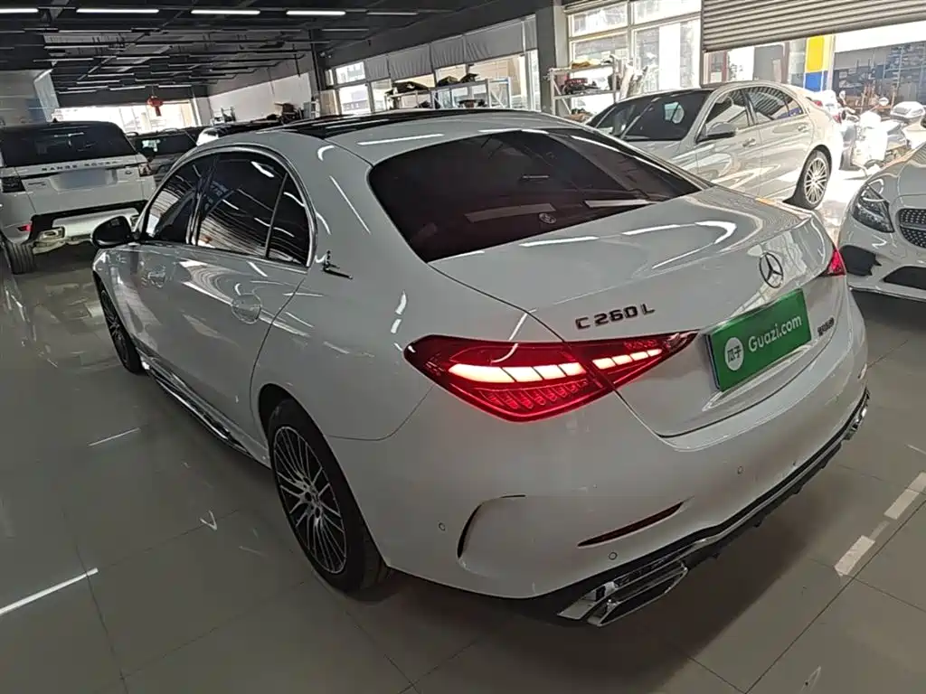 Mercedes-Benz C-Class 2024 — фото 5