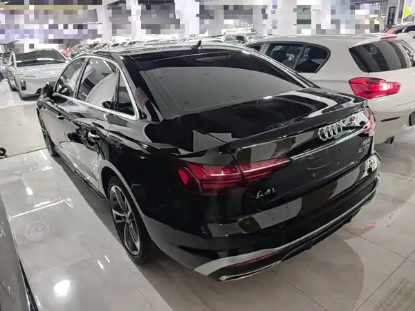 Audi A4L 2021