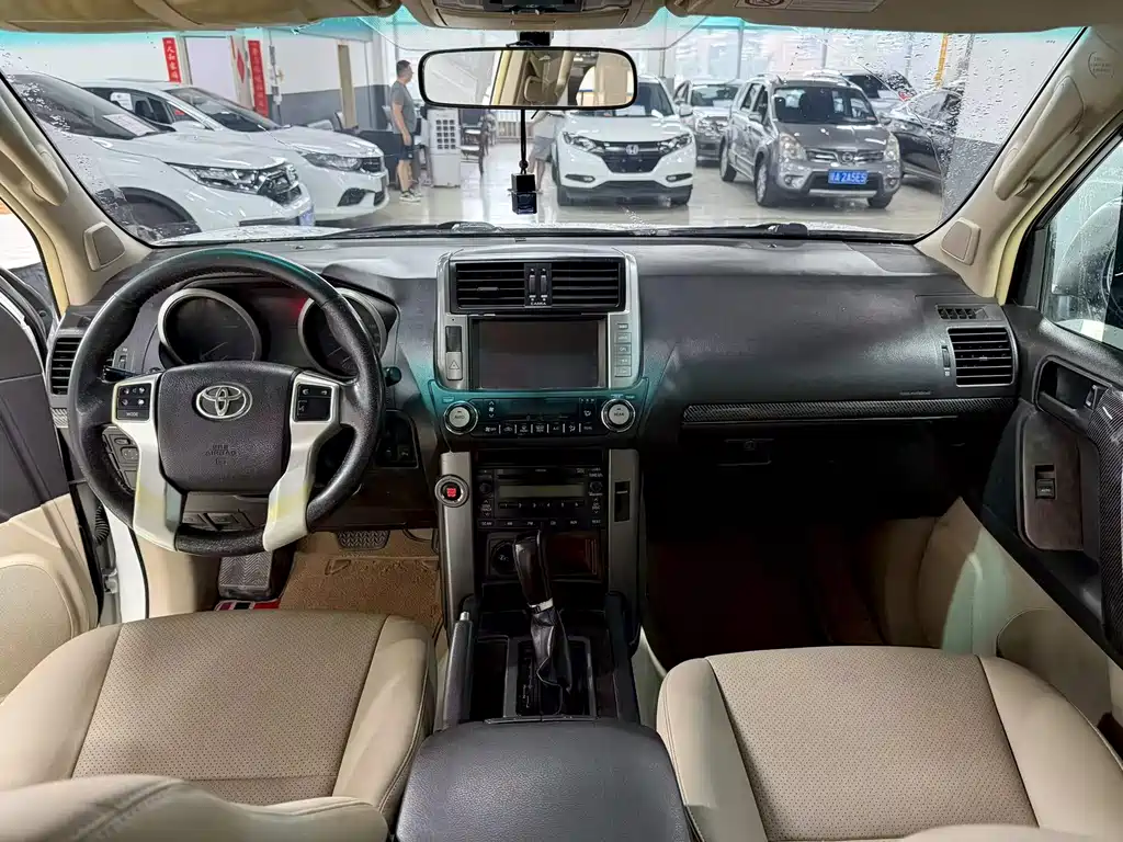 Toyota Prado 2011