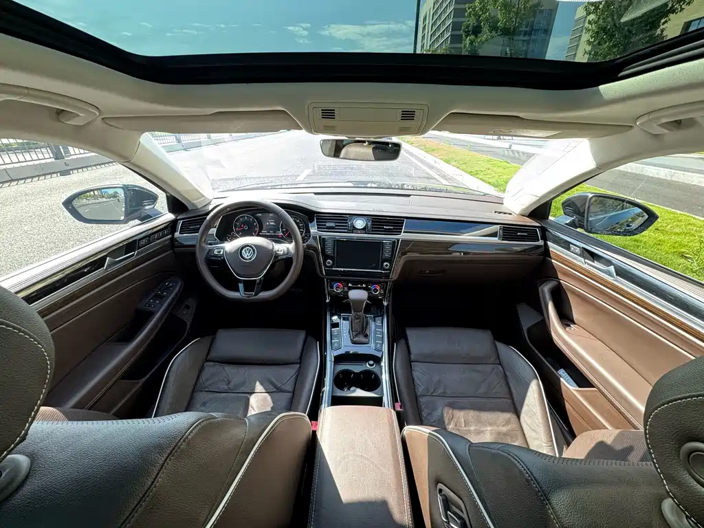 Volkswagen Phideon 2018 — фото 6