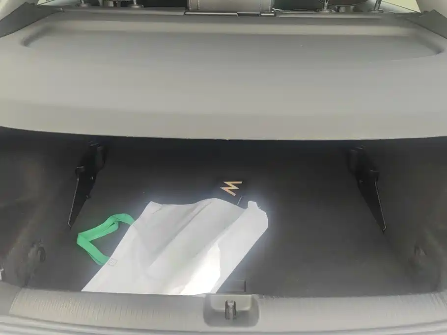 Audi Q2L E-Tron 2022
