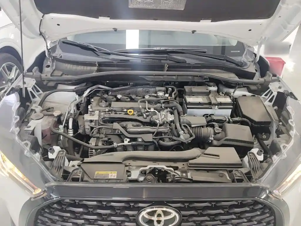 Toyota Corolla Cross 2023 — фото 20
